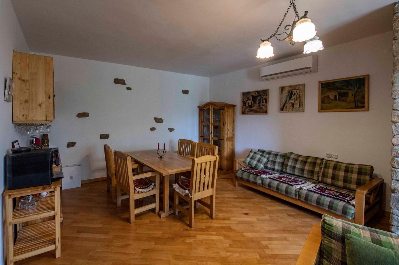 Green Stone Boutique Hotel Yeghegnadzor 외부 사진